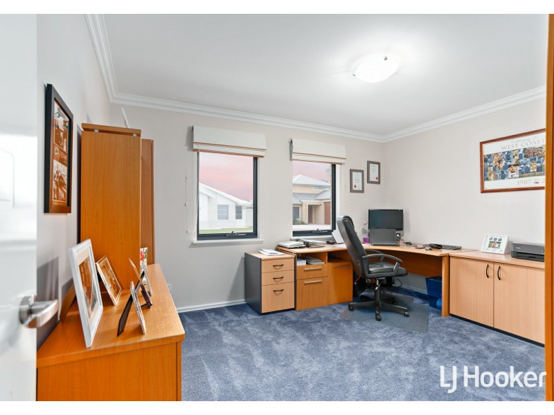 2/9 Ladham Turn, Canning Vale WA 6155