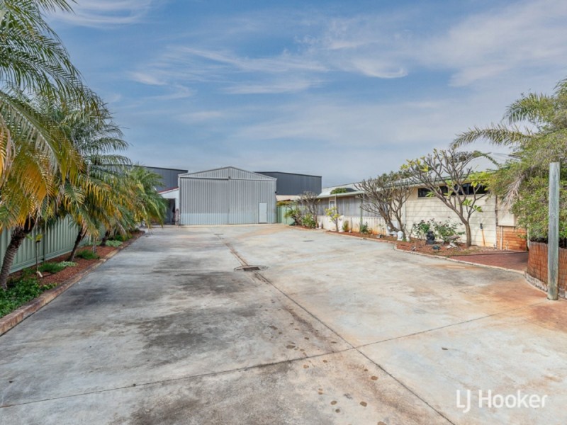 14 Carpenteria Crescent, Kenwick WA 6107