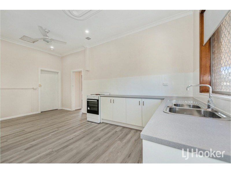 66 Wilfred Road, Thornlie WA 6108