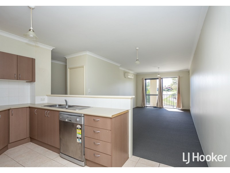 6/17 Southdown Place, Thornlie WA 6108