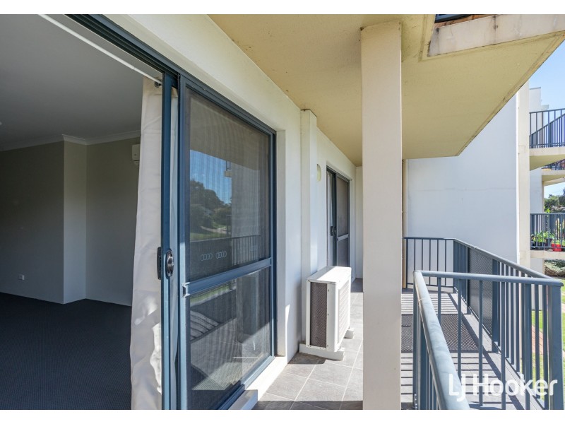 6/17 Southdown Place, Thornlie WA 6108