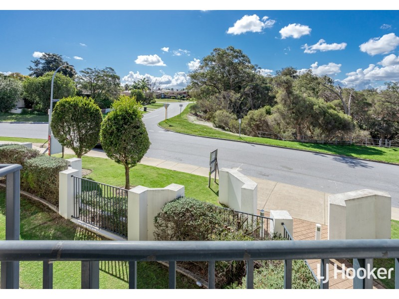 6/17 Southdown Place, Thornlie WA 6108