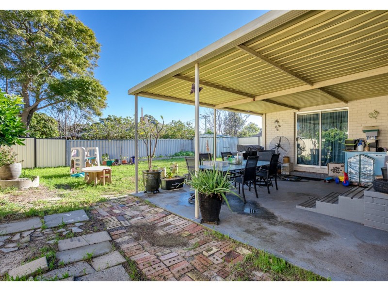 4 Abingdon Place, Kelmscott WA 6111