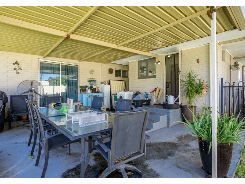 4 Abingdon Place, Kelmscott WA 6111