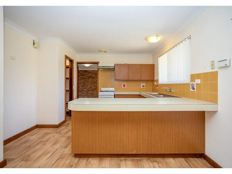 14 Wimmera Place, Huntingdale WA 6110