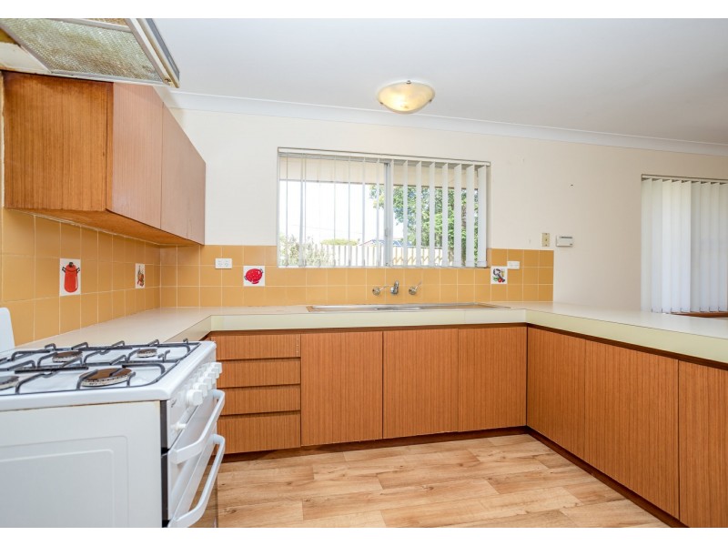 14 Wimmera Place, Huntingdale WA 6110