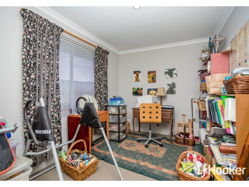 4 Podger Way, Brookdale WA 6112