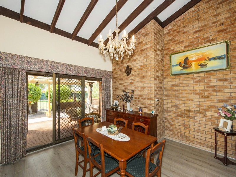 133 Regency Drive, Thornlie WA 6108