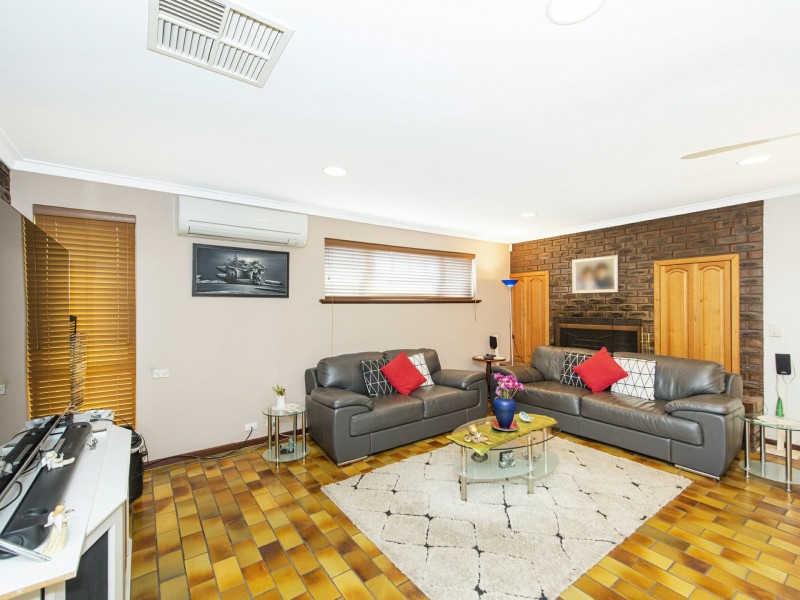 133 Regency Drive, Thornlie WA 6108