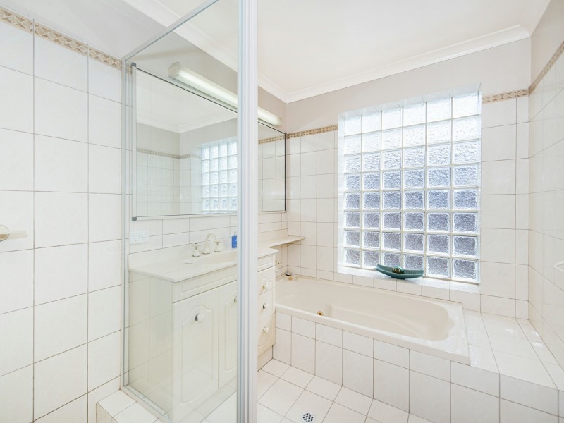 133 Regency Drive, Thornlie WA 6108