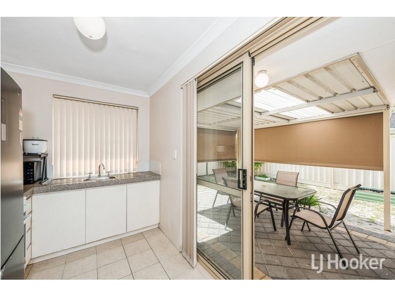 3/11 Firetail Place, Kenwick WA 6107