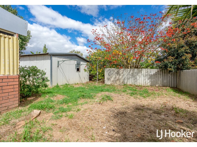 13 Kurrajong Way, Camillo WA 6111