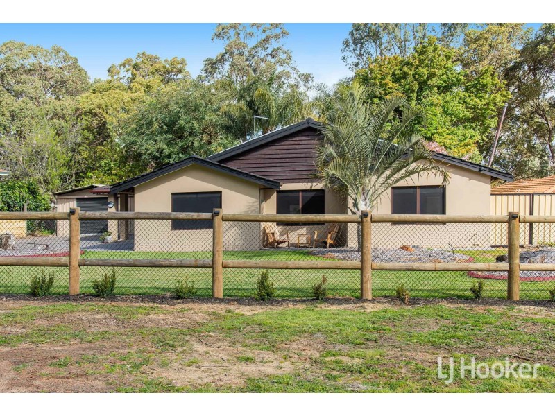 12 Leschenaultia Street, Roleystone WA 6111