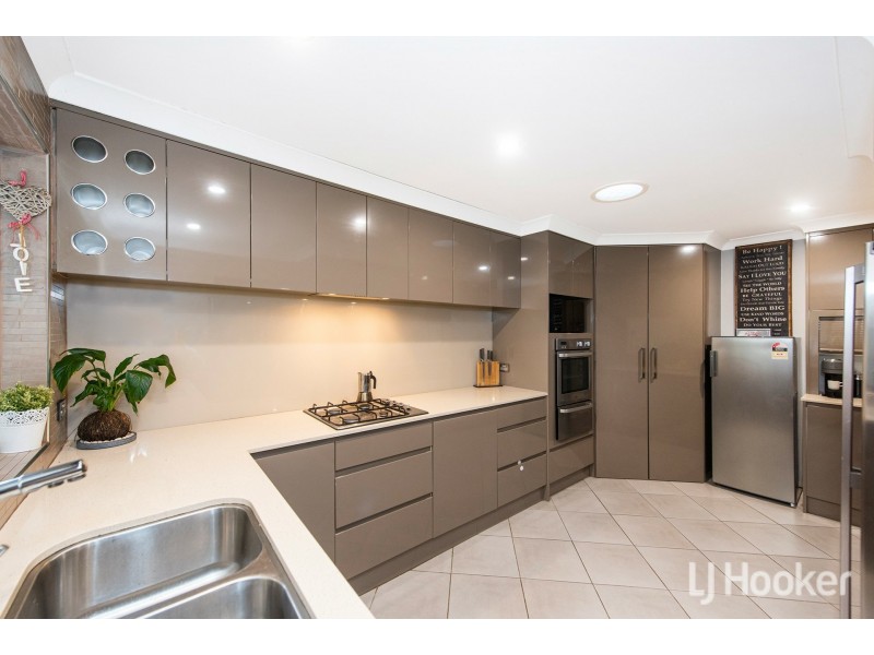 12 Leschenaultia Street, Roleystone WA 6111