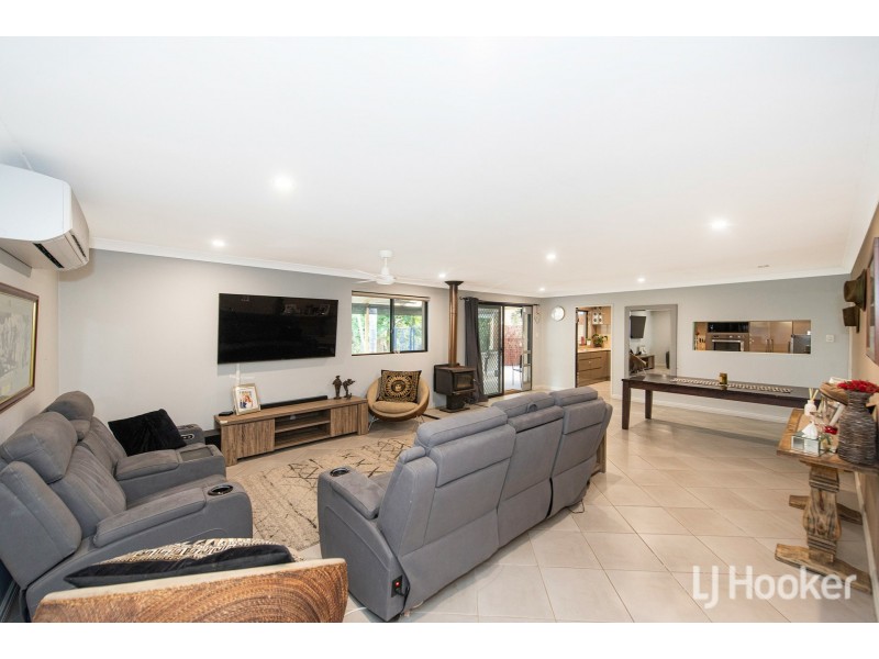 12 Leschenaultia Street, Roleystone WA 6111