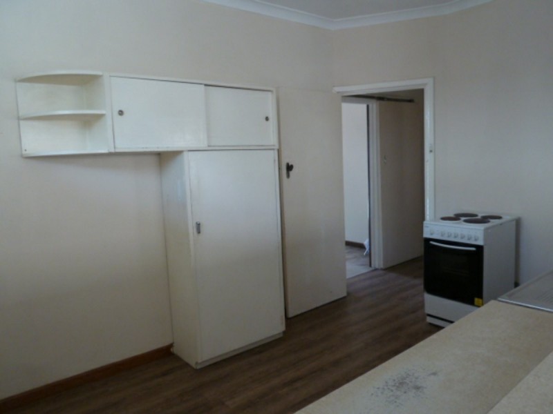 10 Berehaven Avenue, Thornlie WA 6108