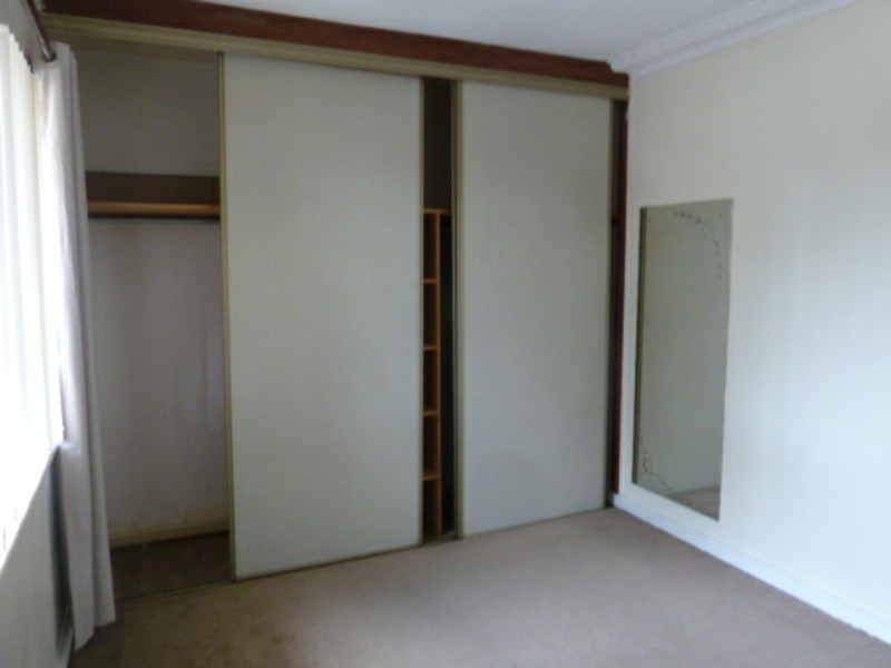 10 Berehaven Avenue, Thornlie WA 6108