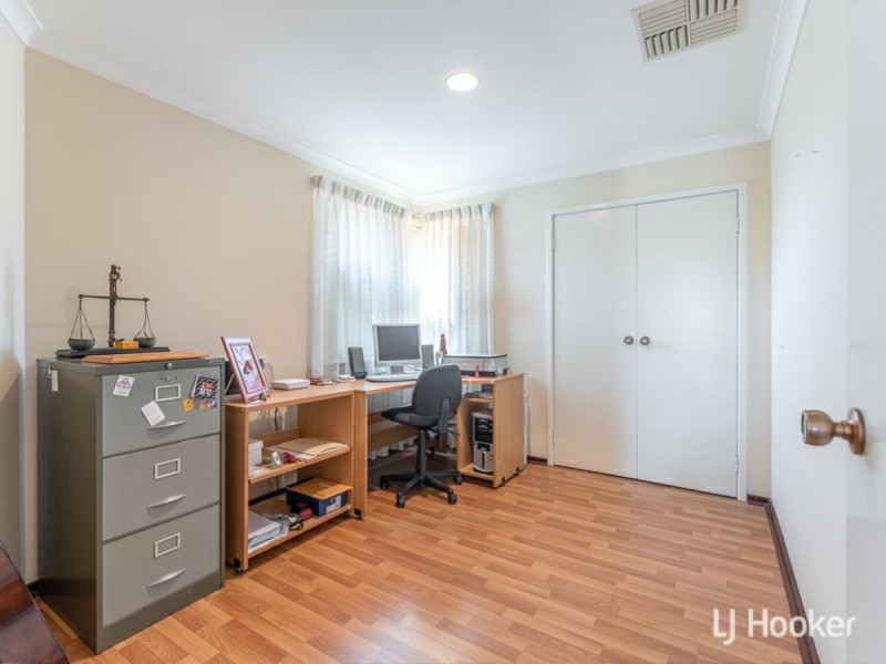 16/4 Heron Place, Maddington WA 6109