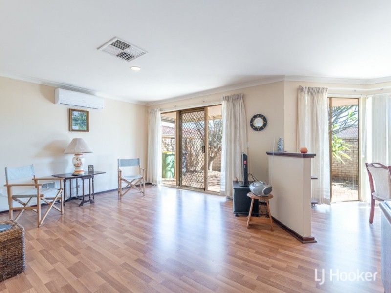 16/4 Heron Place, Maddington WA 6109