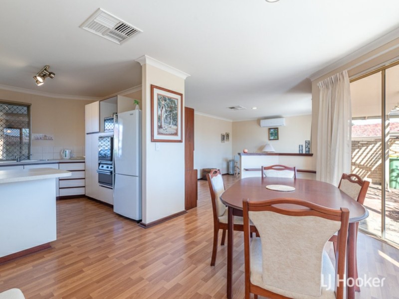 16/4 Heron Place, Maddington WA 6109