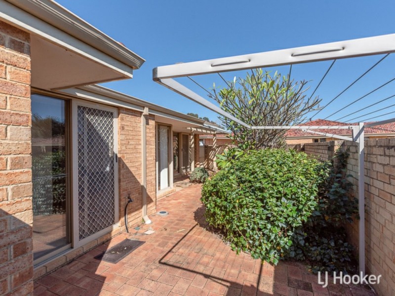 16/4 Heron Place, Maddington WA 6109