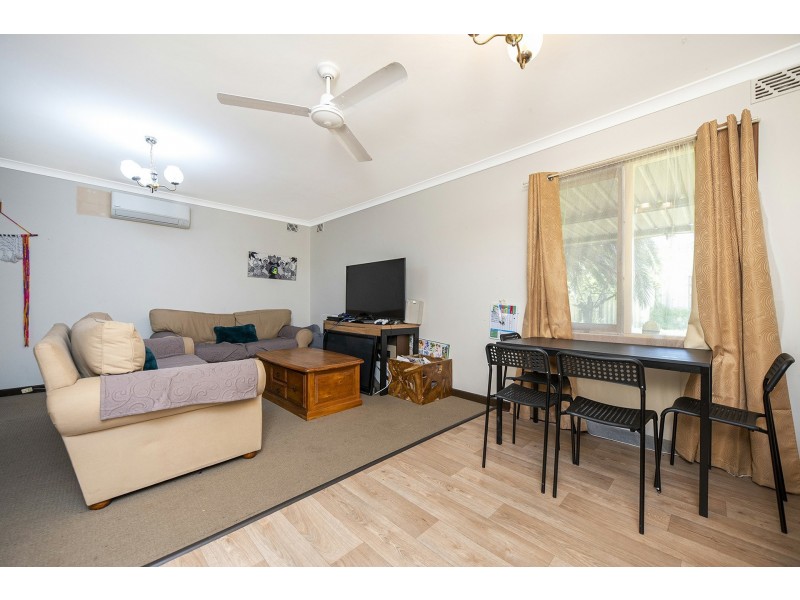 30 Woodley Way, Parmelia WA 6167