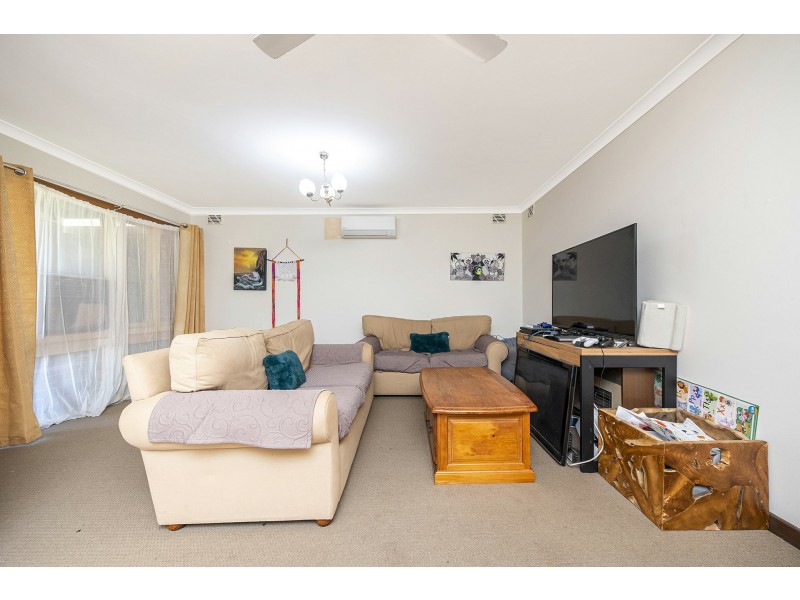 30 Woodley Way, Parmelia WA 6167