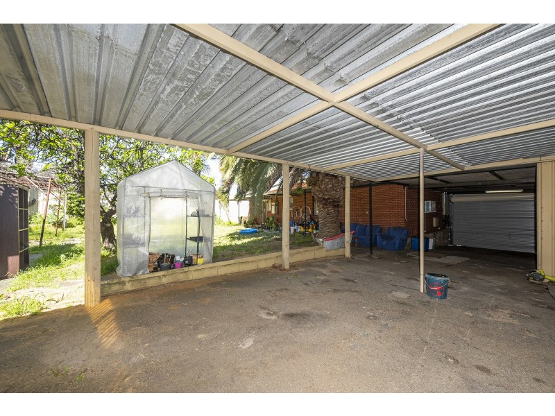 30 Woodley Way, Parmelia WA 6167