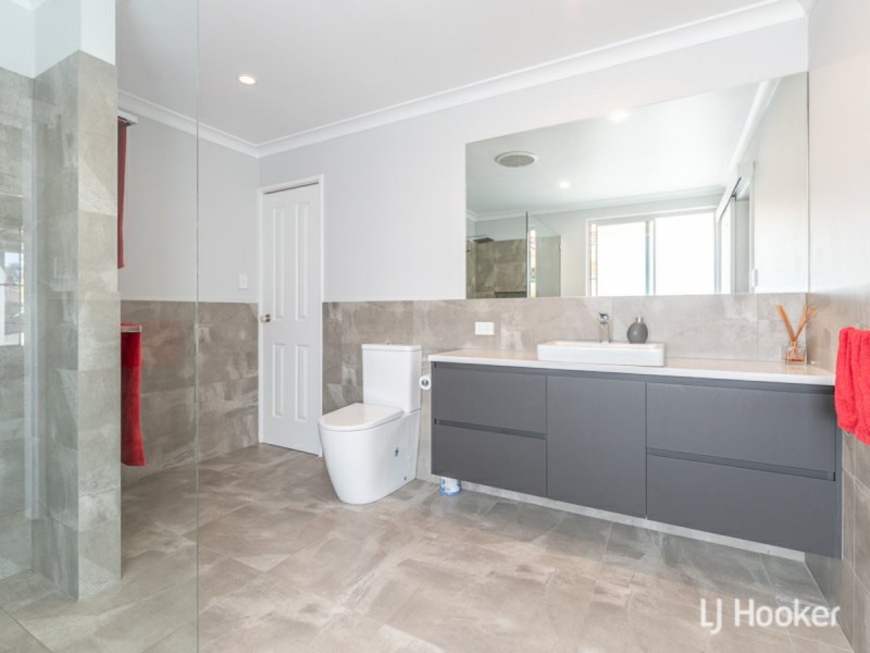 4 Glen Court, Thornlie WA 6108