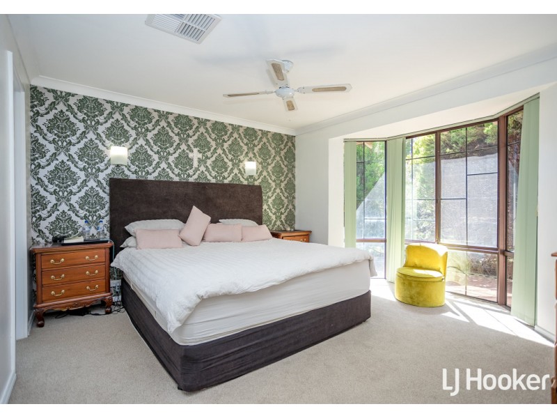 15 Brooks Place, Wandi WA 6167