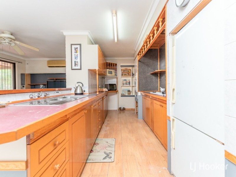 16 Frankland Court, Gosnells WA 6110