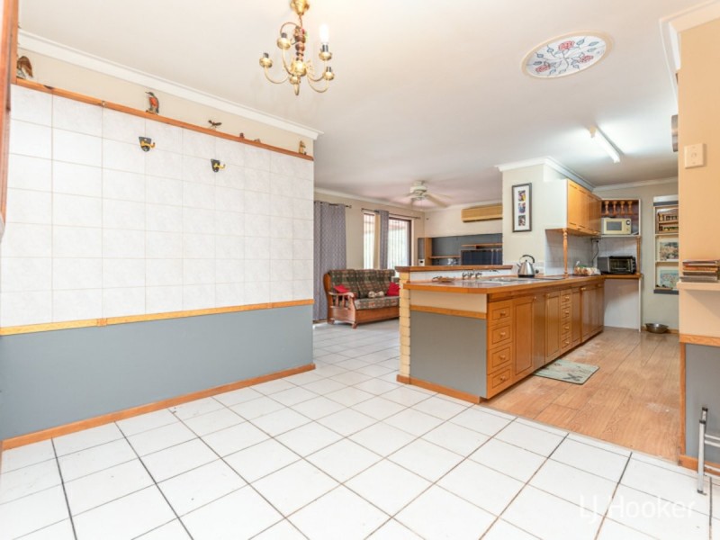 16 Frankland Court, Gosnells WA 6110