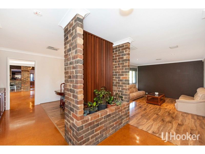 22 Crest Court, Thornlie WA 6108