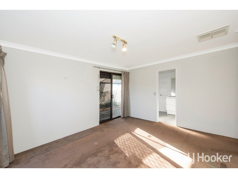 22 Crest Court, Thornlie WA 6108