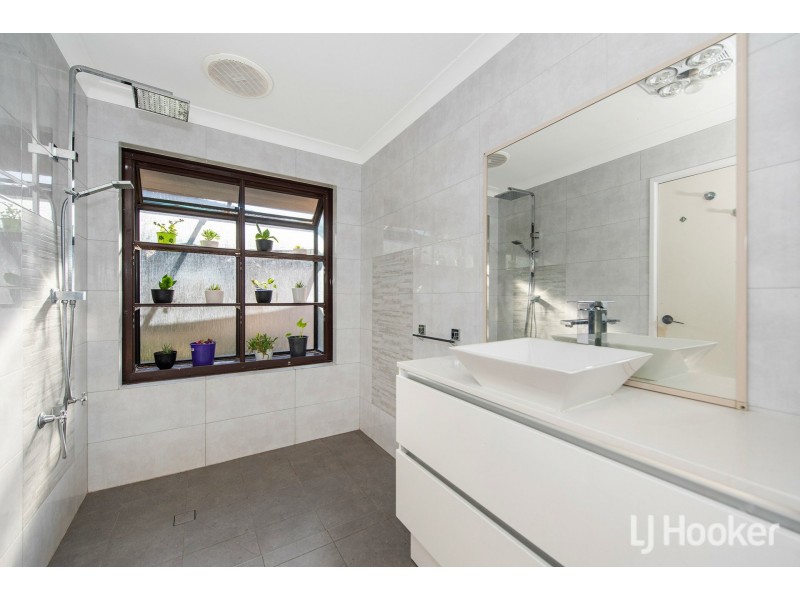 22 Crest Court, Thornlie WA 6108