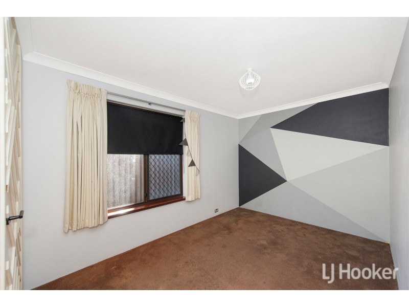 22 Crest Court, Thornlie WA 6108