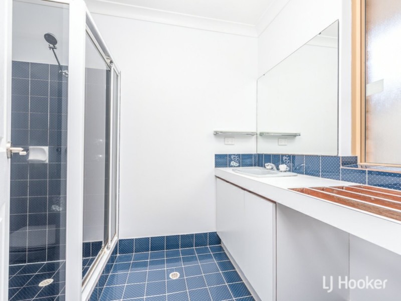 52 Regal Drive, Thornlie WA 6108