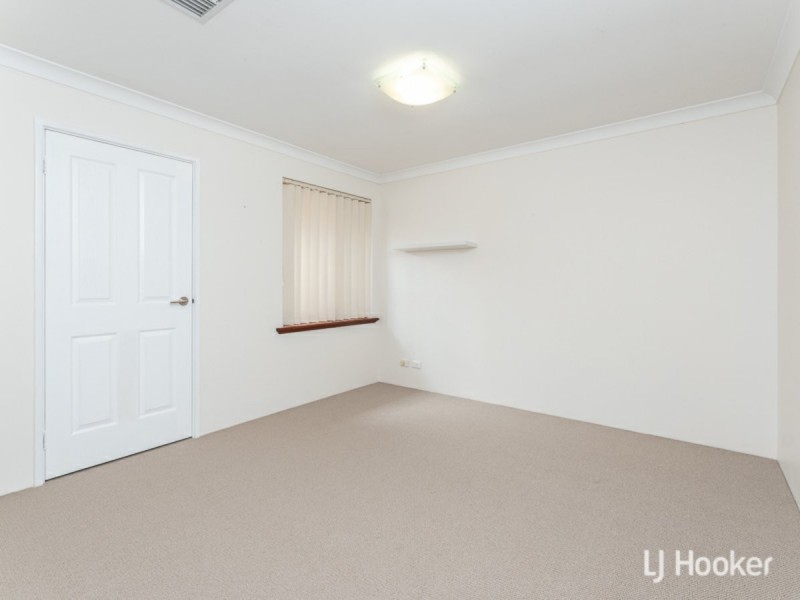 52 Regal Drive, Thornlie WA 6108