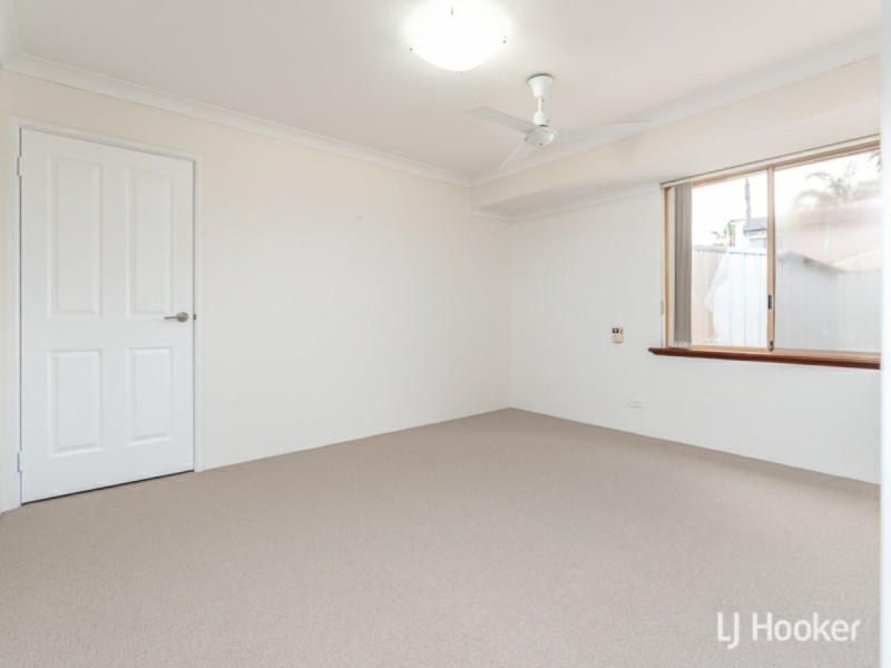 52 Regal Drive, Thornlie WA 6108