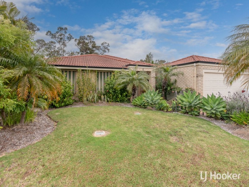 8 Iona Place, Cannington WA 6107
