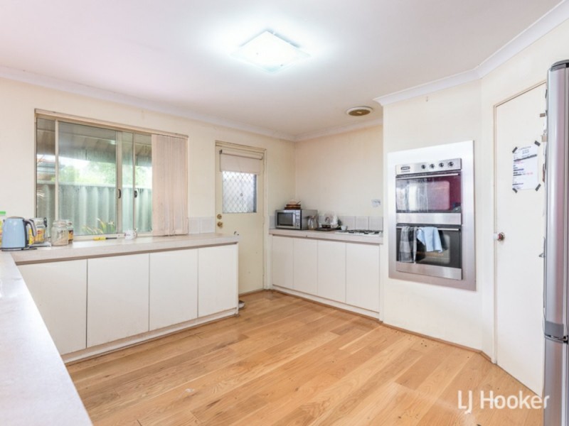 8 Iona Place, Cannington WA 6107