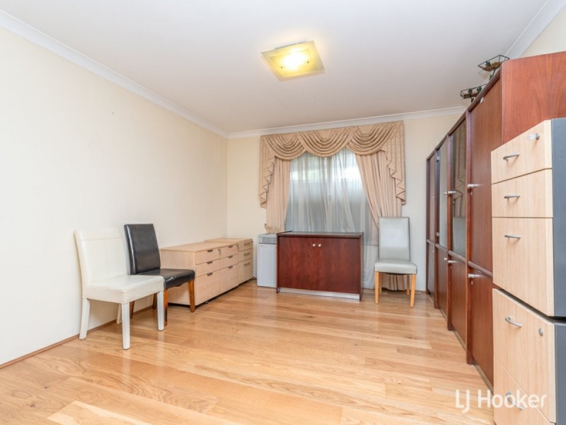 8 Iona Place, Cannington WA 6107