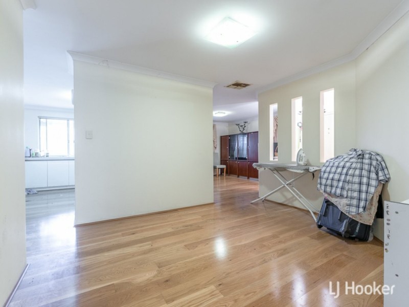 8 Iona Place, Cannington WA 6107