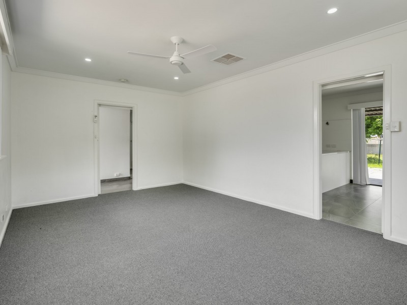 2062 Albany Highway, Maddington WA 6109