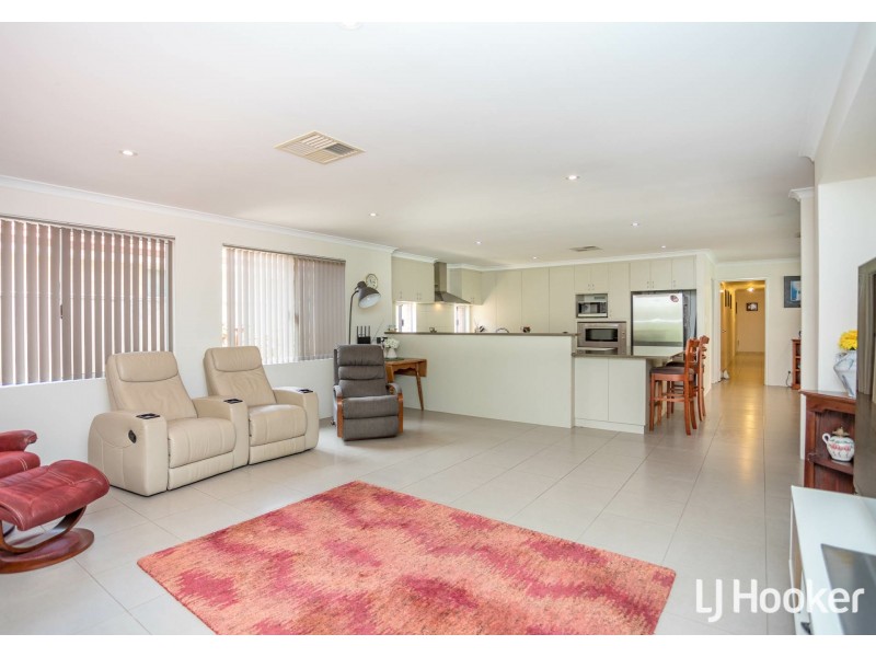 9 Jeremiah Way, Canning Vale WA 6155