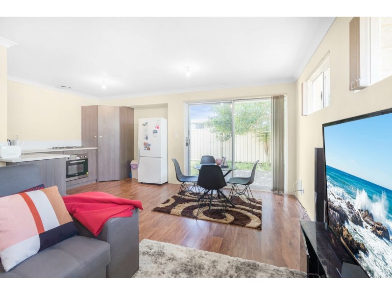 1/25 Verna Street, Gosnells WA 6110