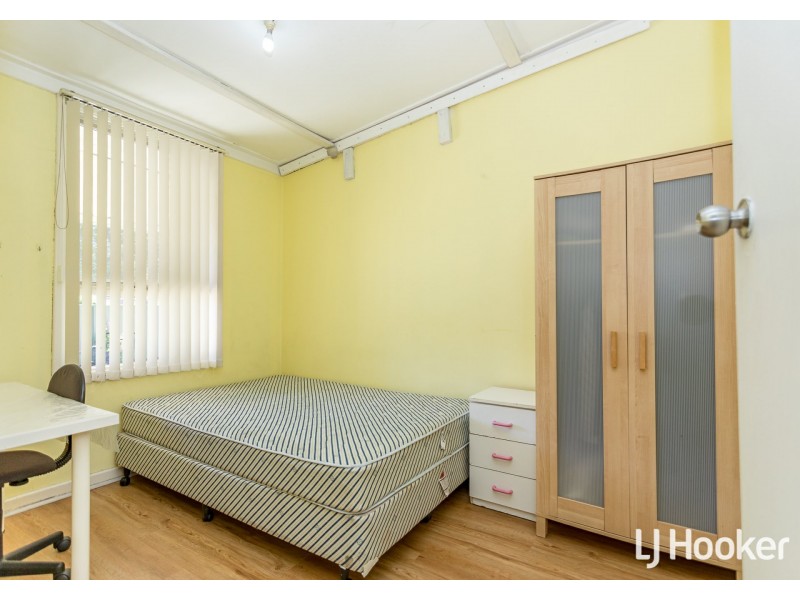 38 Edinbridge Road, Kenwick WA 6107
