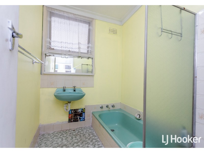 38 Edinbridge Road, Kenwick WA 6107