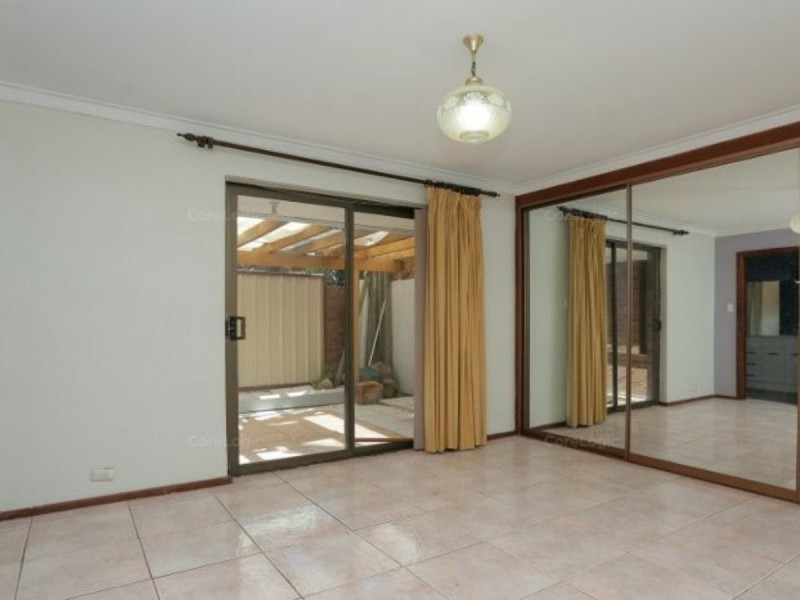 24B Spring Road, Thornlie WA 6108