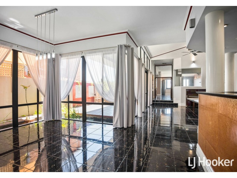 66 Edgecumbe Street, Como WA 6152